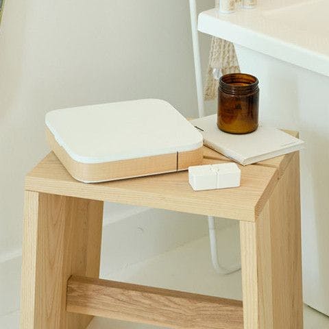 Loba’s smart pill organizer and app makes adhering to a daily supplement routine easier on consumers. Photo from Loba.